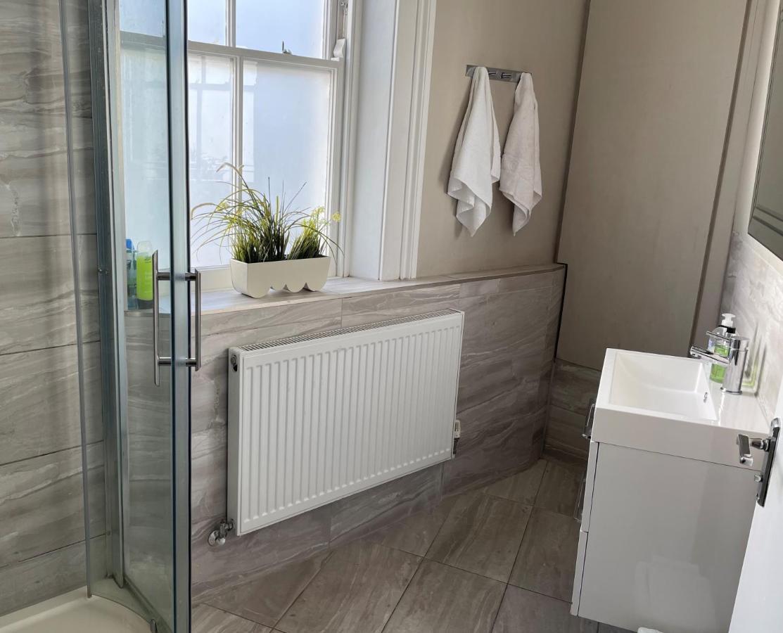 Eenpersoonskamer met Gedeelde Badkamer