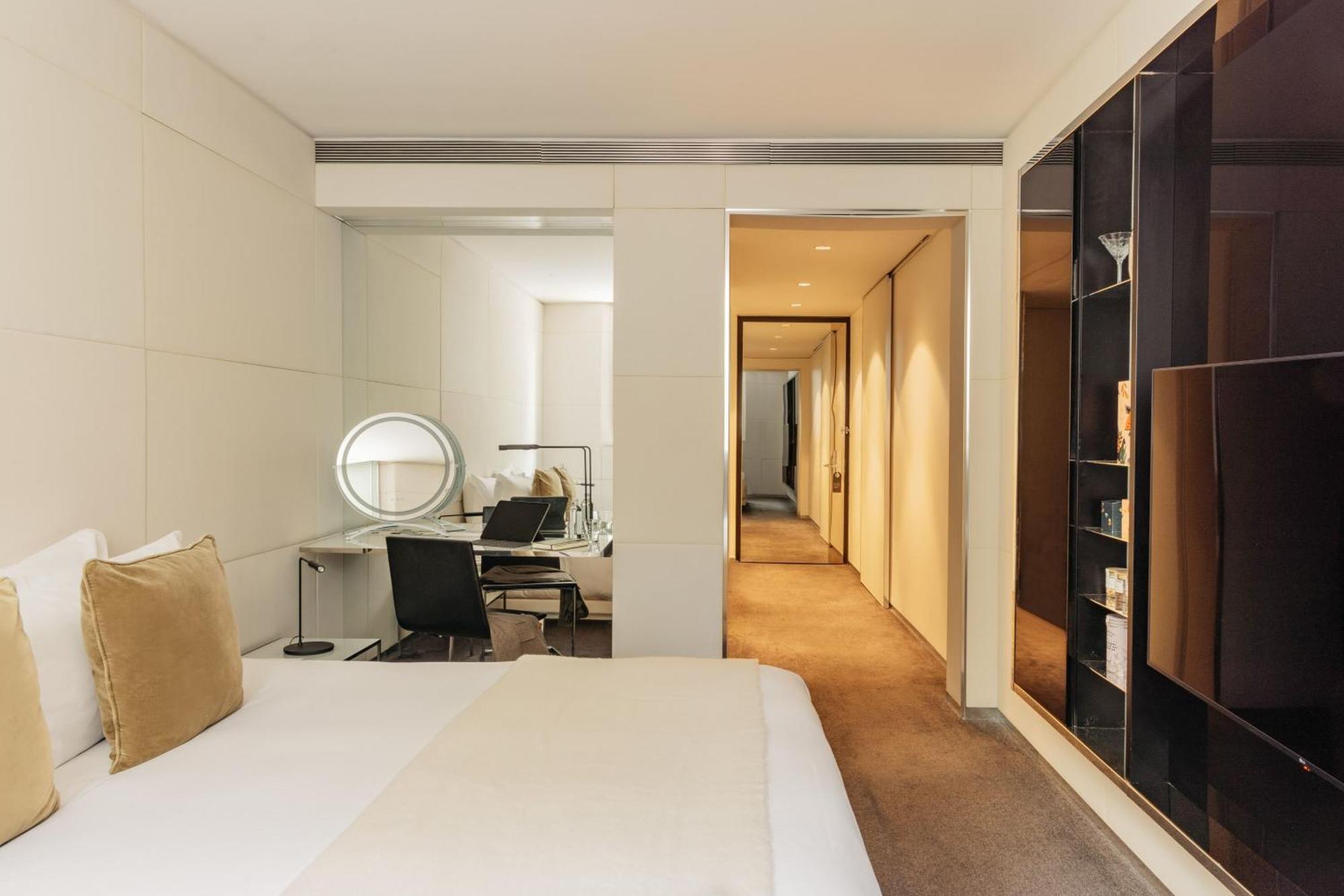 Deluxe Kamer met Kingsize Bed en Uitzicht op de Stad - Always ME