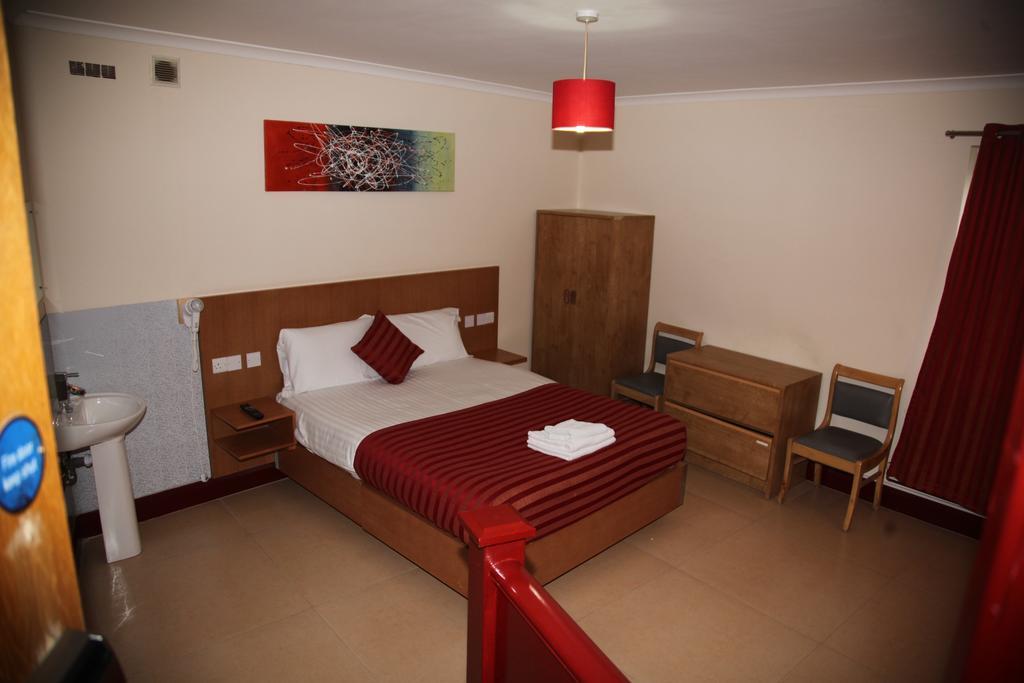 One-Bedroom Apartment,188274590:JPEG