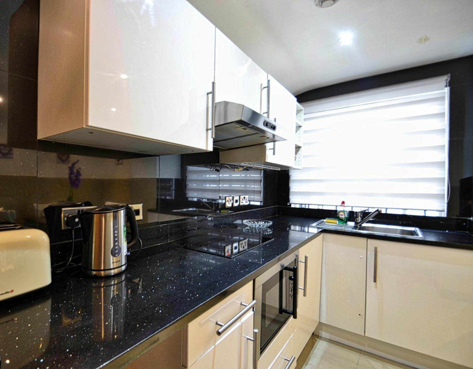 Two-Bedroom Apartment (5 Adults)