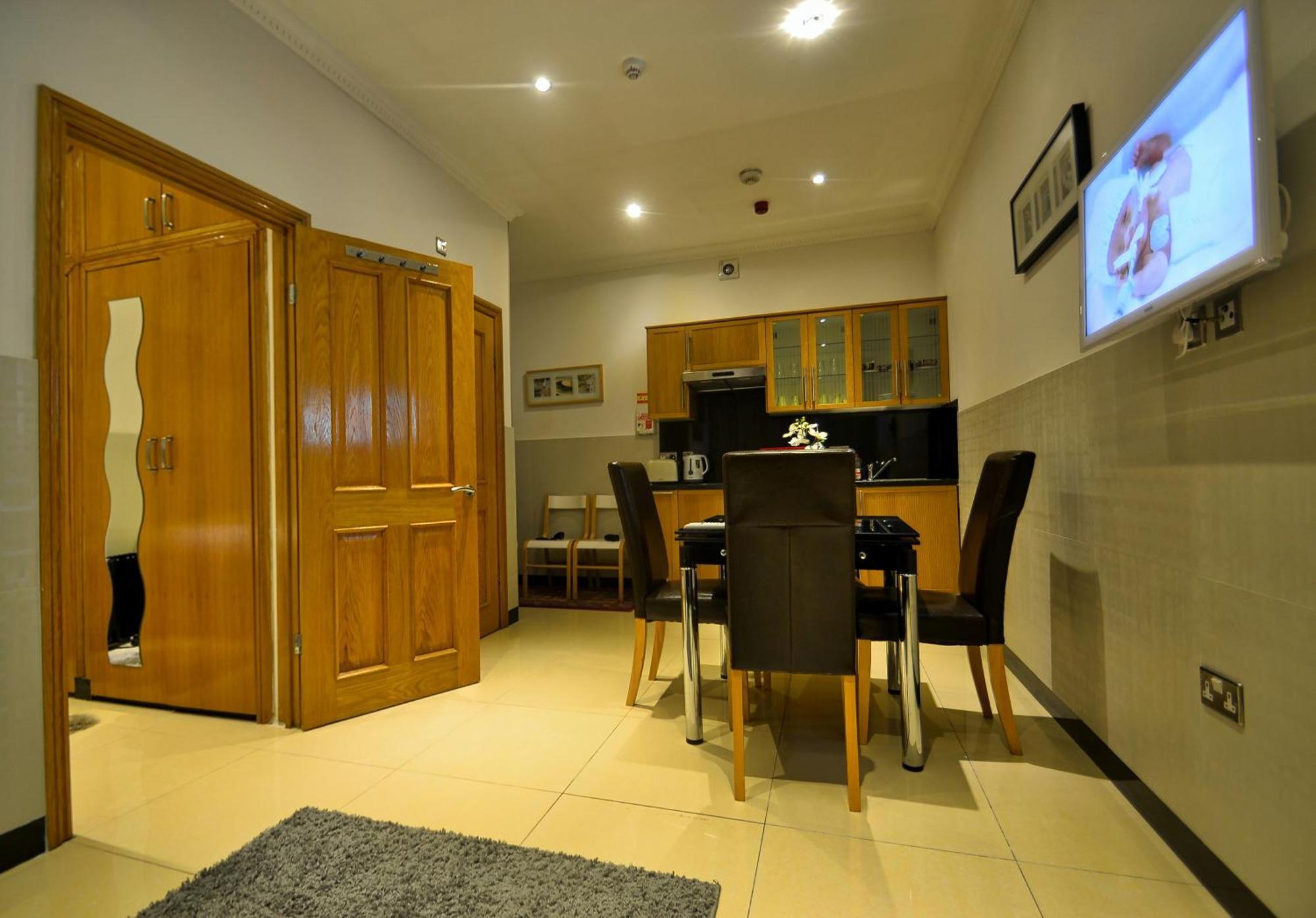 One-Bedroom Apartment,821720189:JPEG