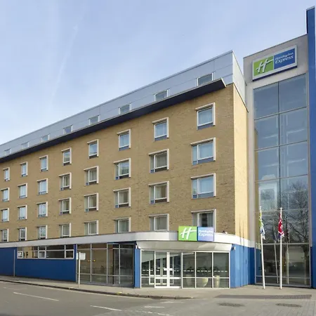 Holiday Inn Express Earls Court By Ihg-3