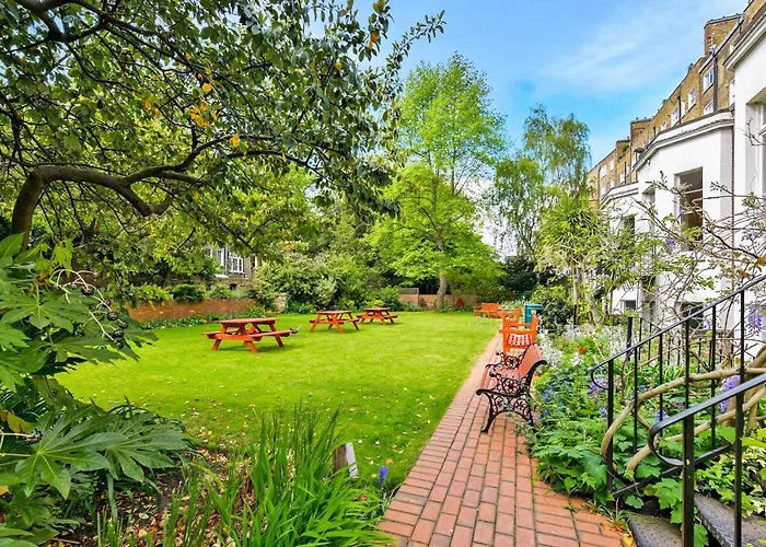 Lee Abbey London