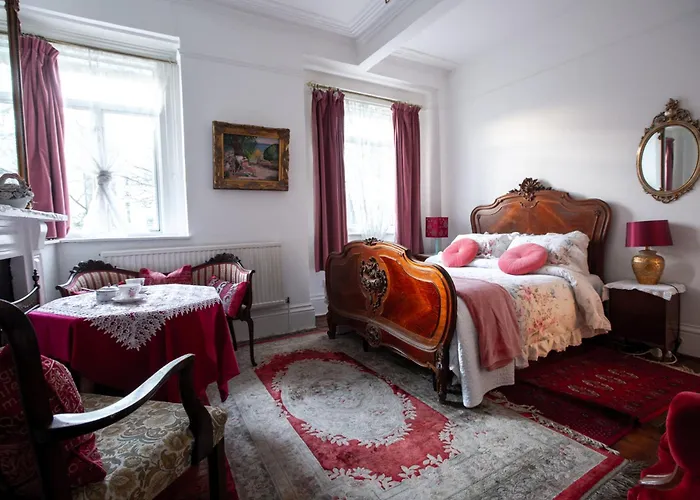 Dawson Place, Juliette'S Bed And Breakfast