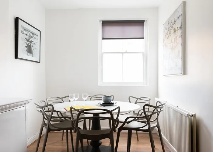 Paddington Mews - Comfortable & Elegant 3Bdr Paddington House