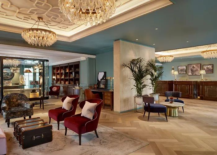 100 Queen'S Gate Kensington, Curio Collection By Hilton