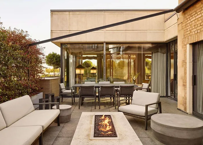 Golf hotel: The Berkeley, Maybourne