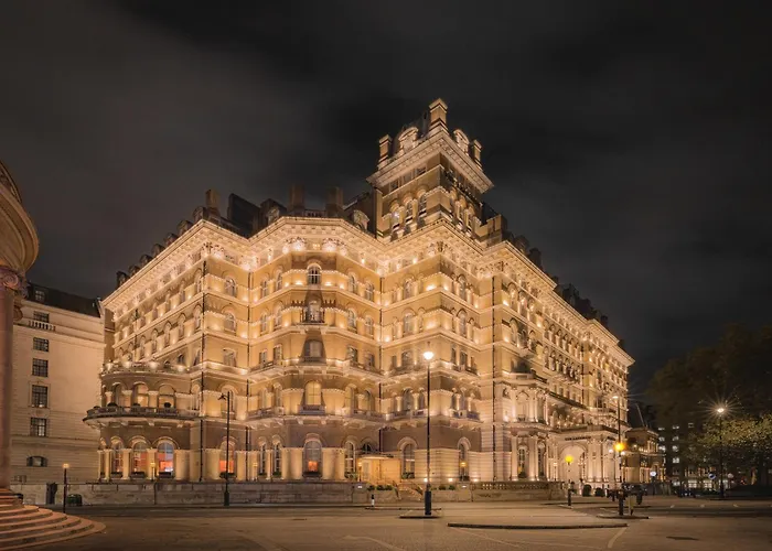  Langham London